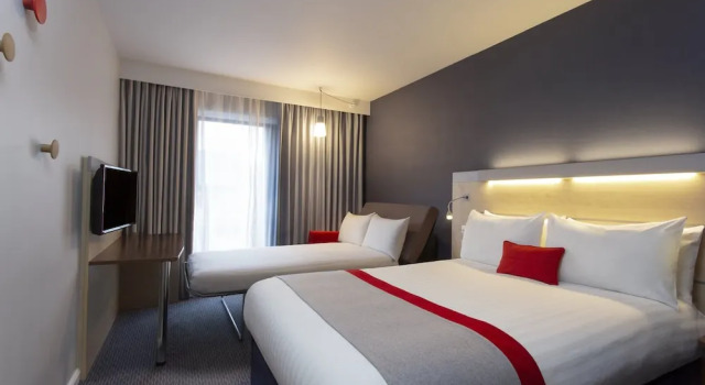 Двухместный номер Standard Holiday Inn Express Cheltenham by IHG