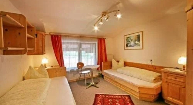 Gästehaus Pircher, Prenota Hotel Hotel a Tirolo con parcheggio, Parcheggio