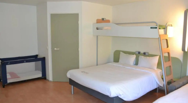 Семейный номер Standard Hotel ibis budget Aix Les Bains - Grésy