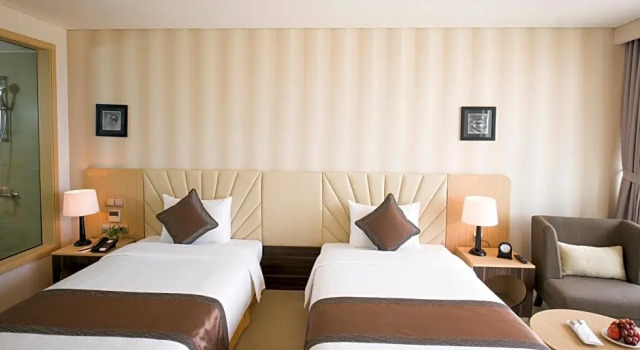 Номер Deluxe с балконом и с видом на горы Muong Thanh Luxury Phu Quoc Hotel