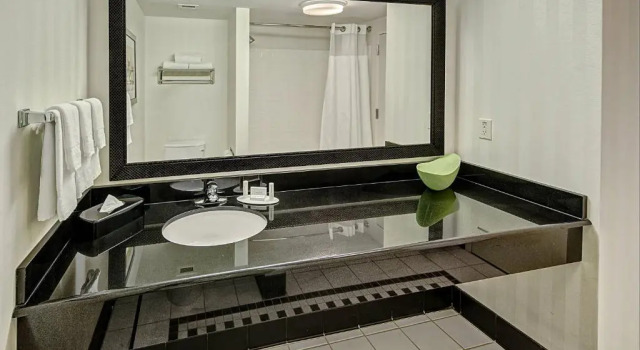 Номер Standard Fairfield Inn and Suites by Marriott Naples