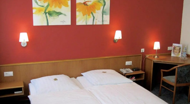 Трёхместный номер Hotel Trierer Hof