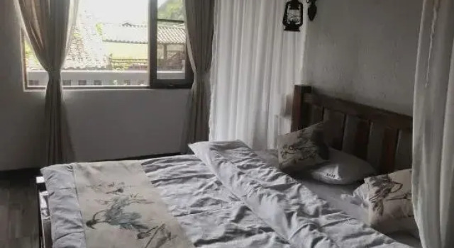 Fanqin Lanxin, Rezerwuj Hotel Hotele w Qiubei z parkingiem, Parking