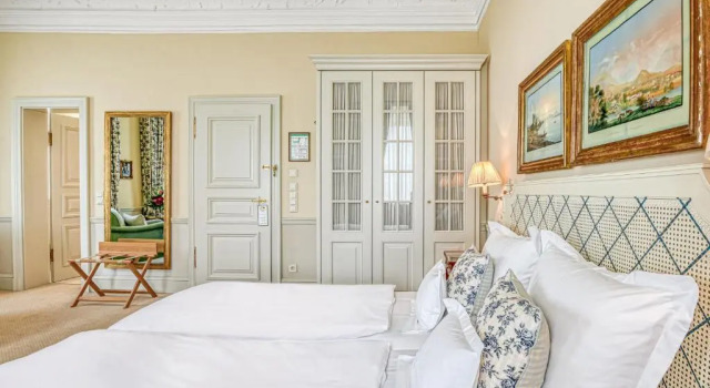 Номер Deluxe Wald & Schlosshotel Friedrichsruhe