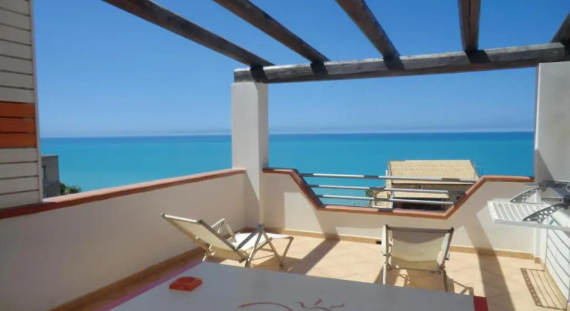 Номер Deluxe Mediterraneo Mare e Sole
