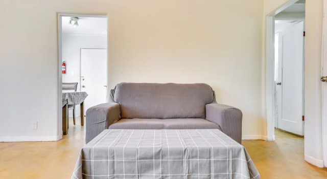 Central & Quaint Phoenix Condo - Pets Welcome!, Забронировать Апартаменты/квартира Финикс 