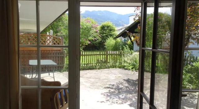 Апартаменты Huge and Calm Apartment in Central Garmisch