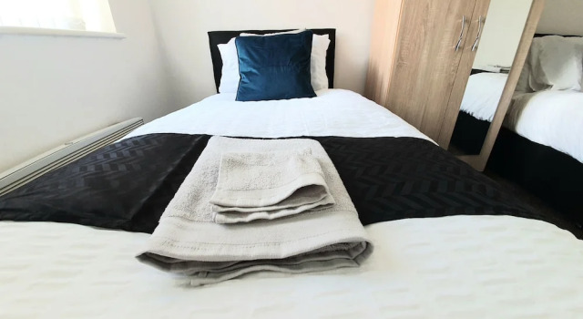 Salford Ark Comfort Stays Near Trafford Centre, Boek Hotel Trafford Merseyside