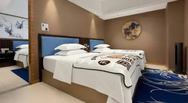 Семейный люкс с 2 комнатами Lavender Garden, Howard Johnson International Hotel Kunming Flower City