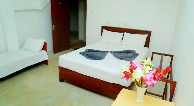 The Surflanaka Resort, Забронировать Курортный отель Отели Округа Галле 3 звезды, 3*