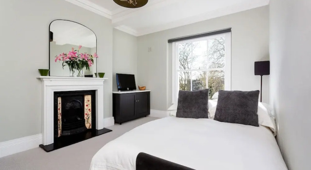 Perfect Pied-a-terre in Clapham by Underthedoormat, Забронировать Апартаменты/квартира Апартаменты Лондона, рядом с Железнодорожный вокзал Клэпхем Джанкшн, Апартаменты/квартира