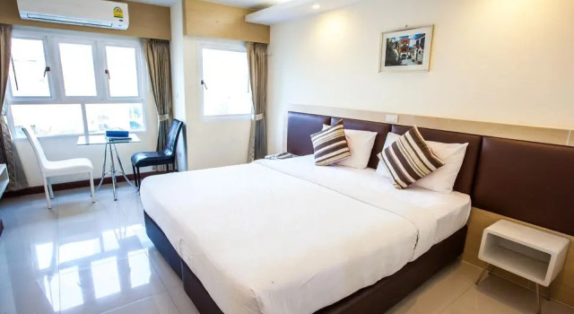 Номер Deluxe Tara Grand Hotel