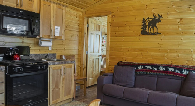 Коттедж с 2 комнатами Bend-Sunriver RV Campground