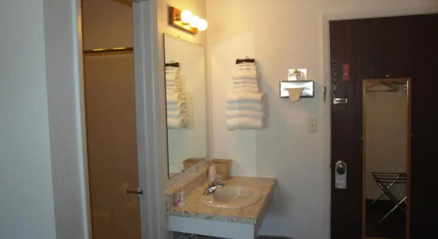 Номер Standard SureStay by Best Western Glendive Yellowstone River