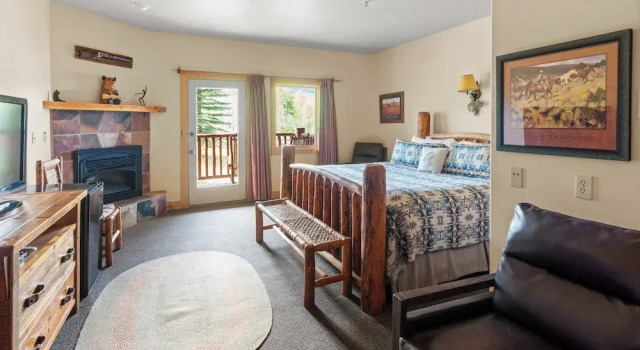 Двухместный номер Deluxe с балконом Daniels Summit Lodge