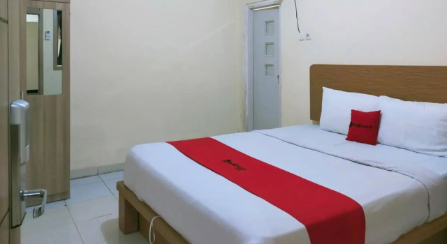 RedDoorz @ Jalan Kolonel Haji Burlian Palembang 2, Rezerwuj Hotel Sukarami Sumatra