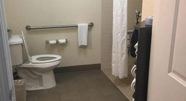 Четырёхместная студия Candlewood Suites Woodward by IHG