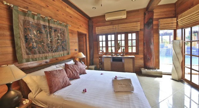 Вилла с 4 комнатами с частичным видом на море Presidential Thai Villa