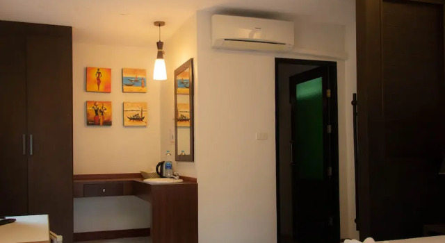 Номер Standard c 1 комнатой с балконом и с частичным видом на океан Golden Bay Cottage