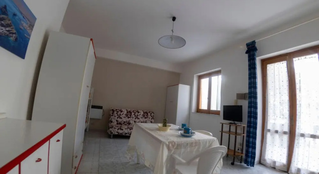 Furnished Open-space Apartment Near the sea and Commercial Points, Book Apartment Hotels in Sicily with Parking, Parking