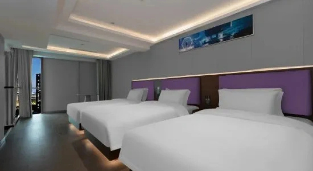 Трёхместный люкс Heguang · ALIENSPACE Alien E-sports Hotel
