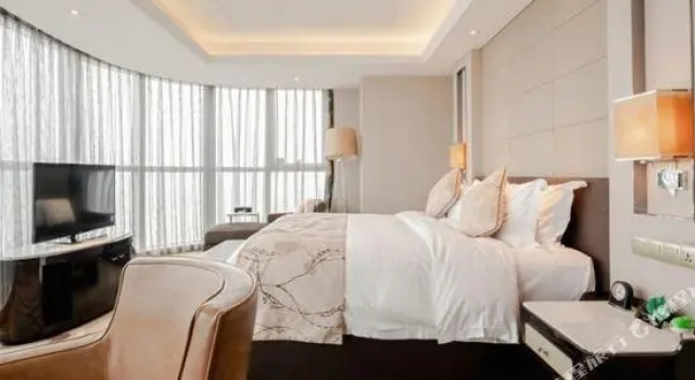 Четырёхместный люкс Presidential Suining Dongxu Sunshine International Hotel