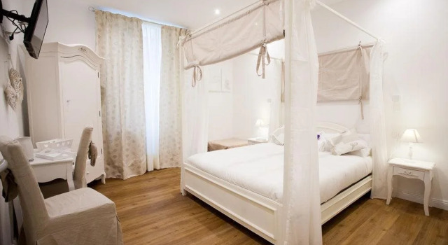 Atmosfere Guest House I