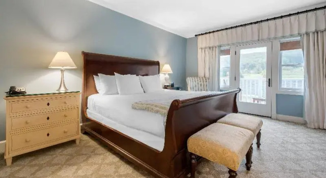 Двухместный номер Deluxe с балконом Omni Bedford Springs Resort & Spa
