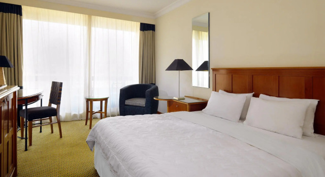 Двухместный номер Classic с видом на город Le Meridien Pyramids Hotel & Spa