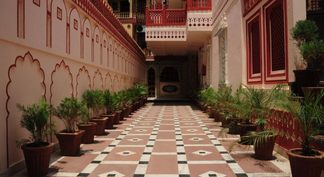 Hotel Sajjan Niwas