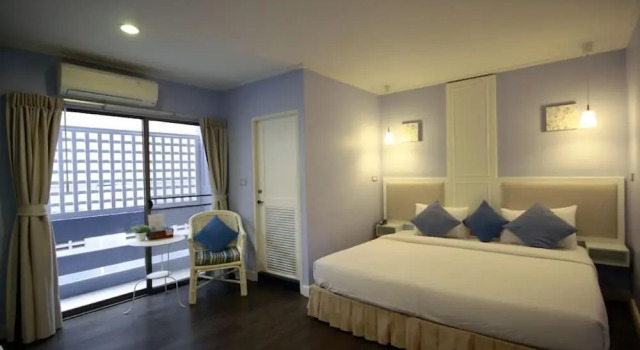 Номер Superior с балконом Hotel Alley