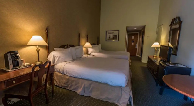 Двухместный номер Deluxe с балконом Interlaken Inn
