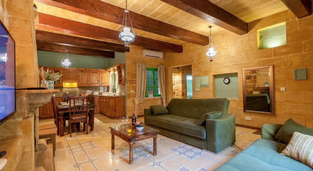 Gozitan Farmhouse with Pool - PP 3, Prenota Hotel San Lawrenz Gozo