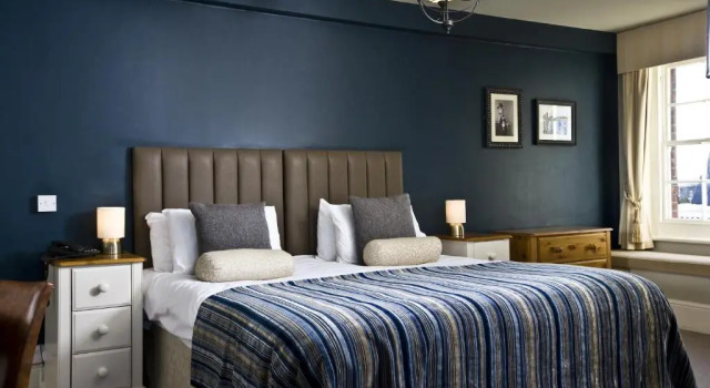Двухместный номер Standard Royal Hotel