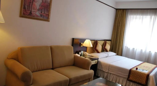 Двухместный номер Deluxe Capital Garden Hotel