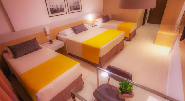 Трёхместный номер Standard Gran Mareiro Hotel