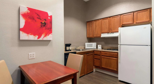 Двухместный номер Standard Homewood Suites by Hilton Providence-Warwick