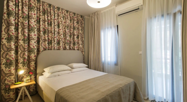 Двухместный номер апартаменты № 1 Small с балконом и Hill View Hotel Oriana