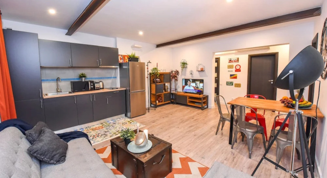 Апартаменты Comfort с 2 комнатами с видом на внутренний двор Parliament & River View Apartments