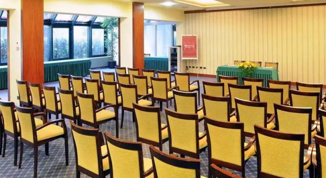 Mercure Reggio Emilia Centro Astoria, Buchen Sie Hotel Reggio nell'Emilia.. 