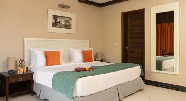 Номер Standard с балконом Living Room by Seasons Hotels