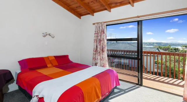 Serene at Snells - Snells Beach Bach