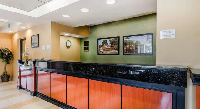 Quality Inn & Suites Lexington, Брондау Қонақ үй Лексингтон Boston Metropolitan Area