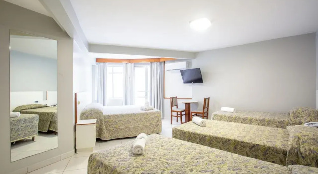 Семейный номер Standard с балконом Oscar Hotel