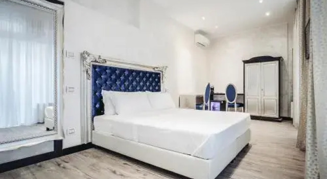 Arena Easy Suites Guesthouse