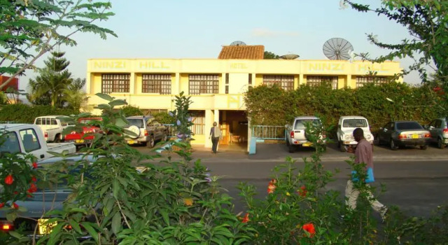 Ninzi Hill, Rezervați Hotel Kigali Nyarugenge, aproape de Inema Art Centre