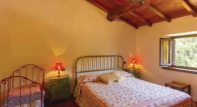 Amazing Apartment in Casoli LU With 1 Bedrooms