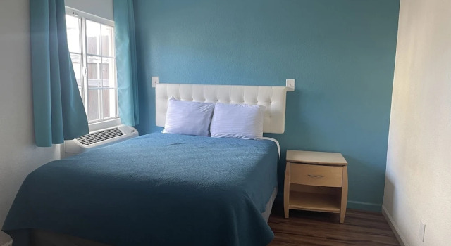 Четырёхместный номер Standard Geneva Motel Daly City