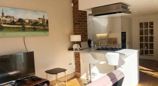 Stunning 3 Bedroom Garden Flat in Maida Vale, Забронировать Отель Отели Англии 3 звезды, 3*