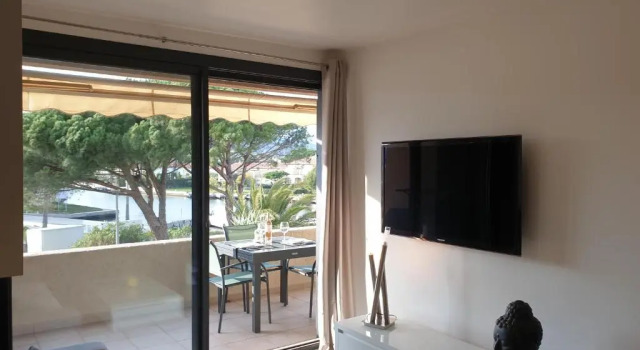 Superbe appartement vue plage de Port-Grimaud, Забронировать Апартаменты/квартира Апартаменты Порт-Гримо, Апартаменты/квартира
